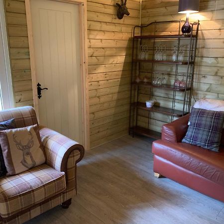 Bedrock Lodge Winterbourne Ngoại thất bức ảnh