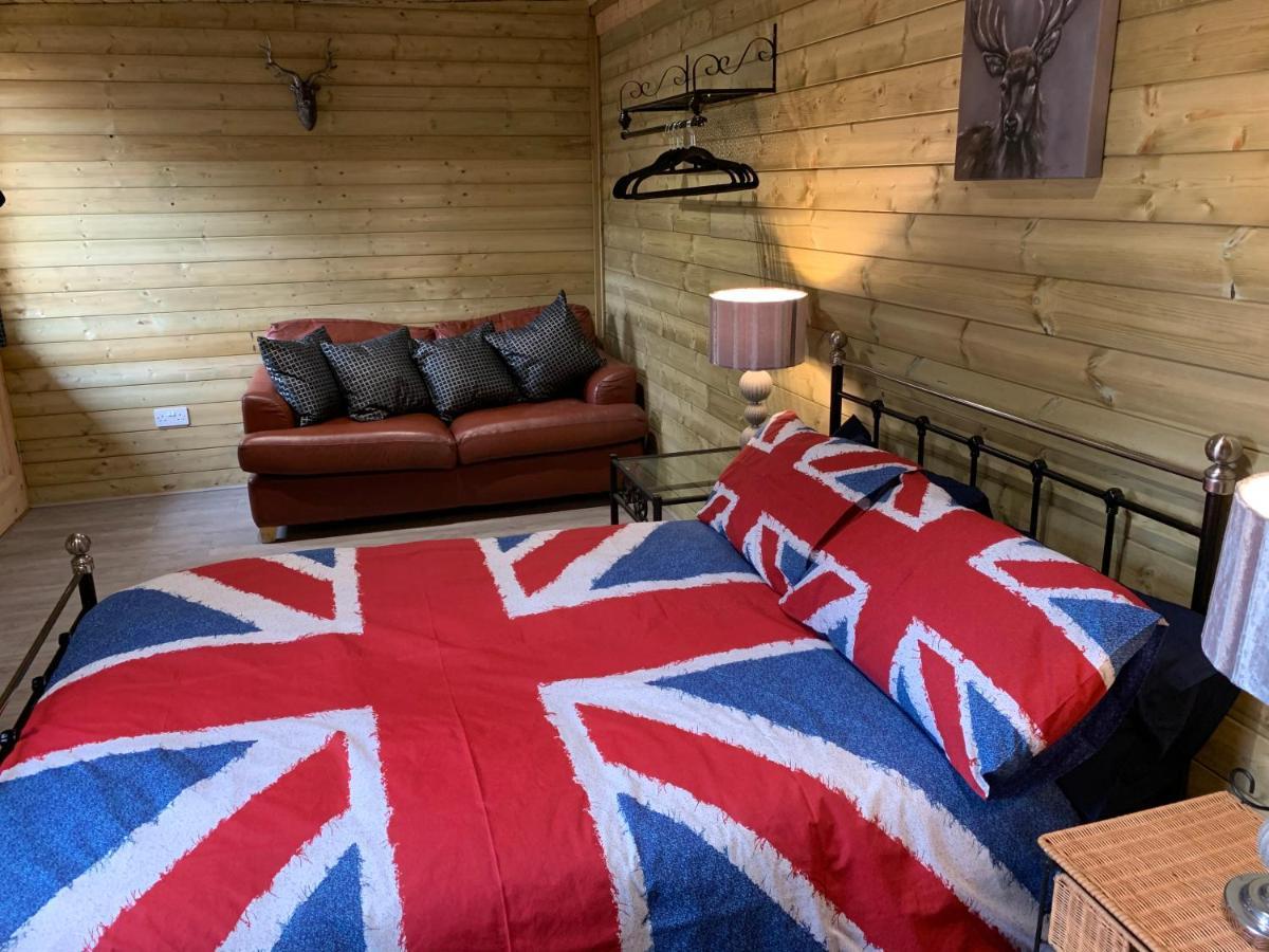 Bedrock Lodge Winterbourne Ngoại thất bức ảnh