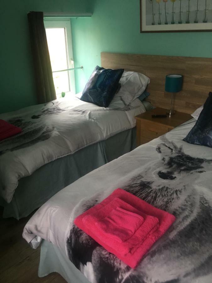 Bedrock Lodge Winterbourne Ngoại thất bức ảnh